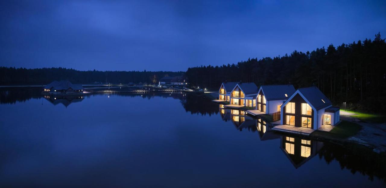 Debowy Dwor Hotel Ruda Rozaniecka Exterior photo