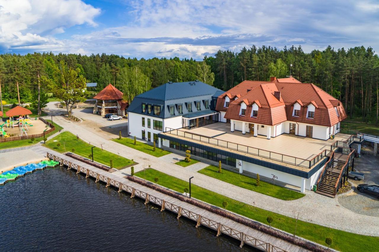 Debowy Dwor Hotel Ruda Rozaniecka Exterior photo