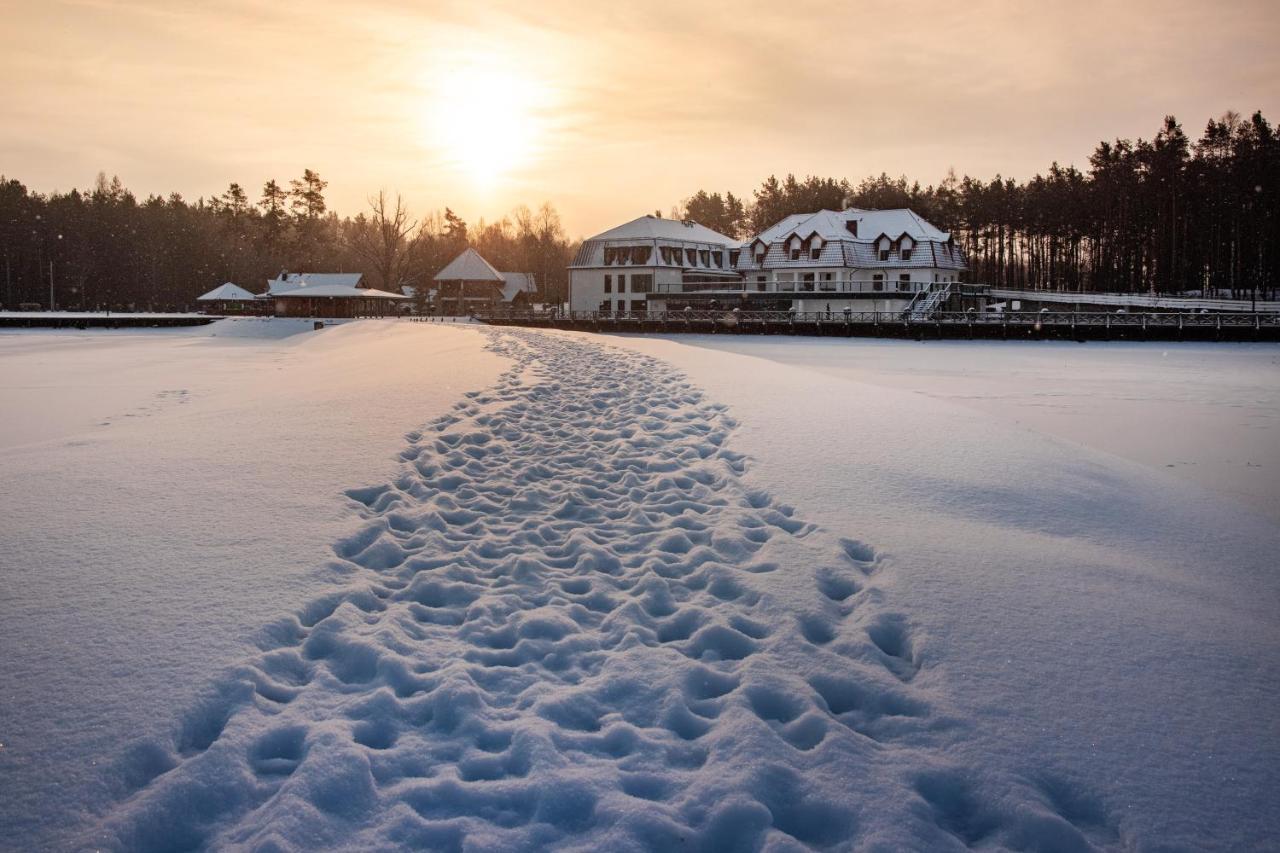 Debowy Dwor Hotel Ruda Rozaniecka Exterior photo
